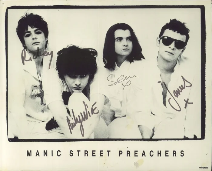 Manic Street Preachers Fully Signed Walkerprint (1991) UK Photograph